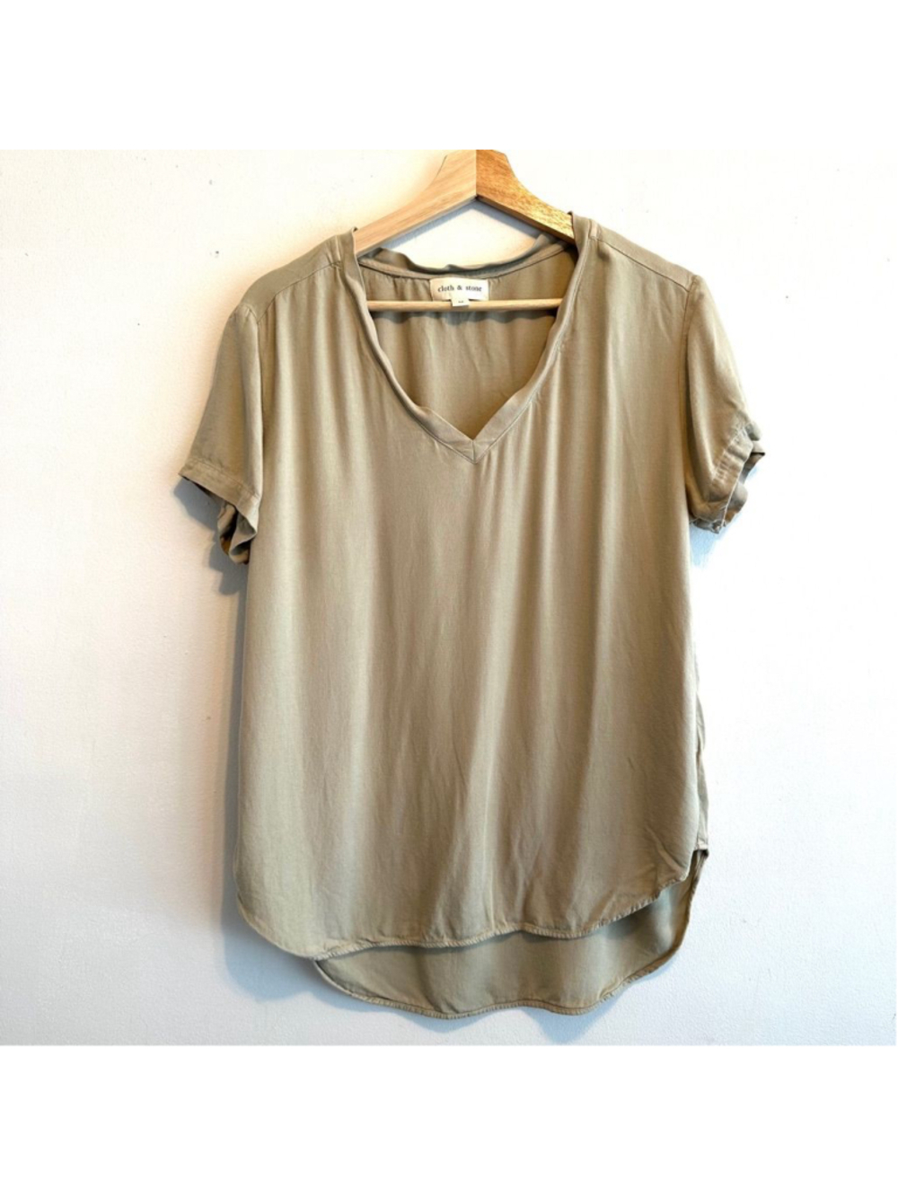 Cloth & Stone Green V-Neck Blouse Women's Size M